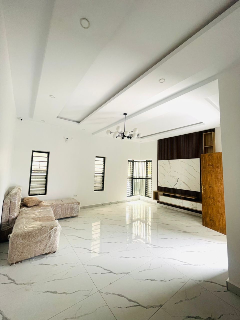 4 bedroom duplex, photo 2