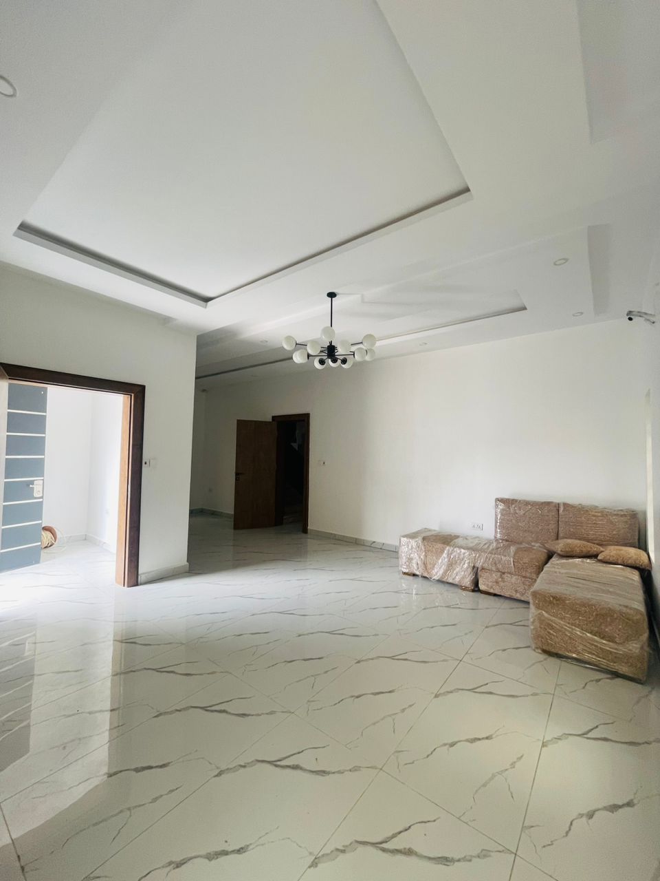 4 bedroom duplex, photo 3