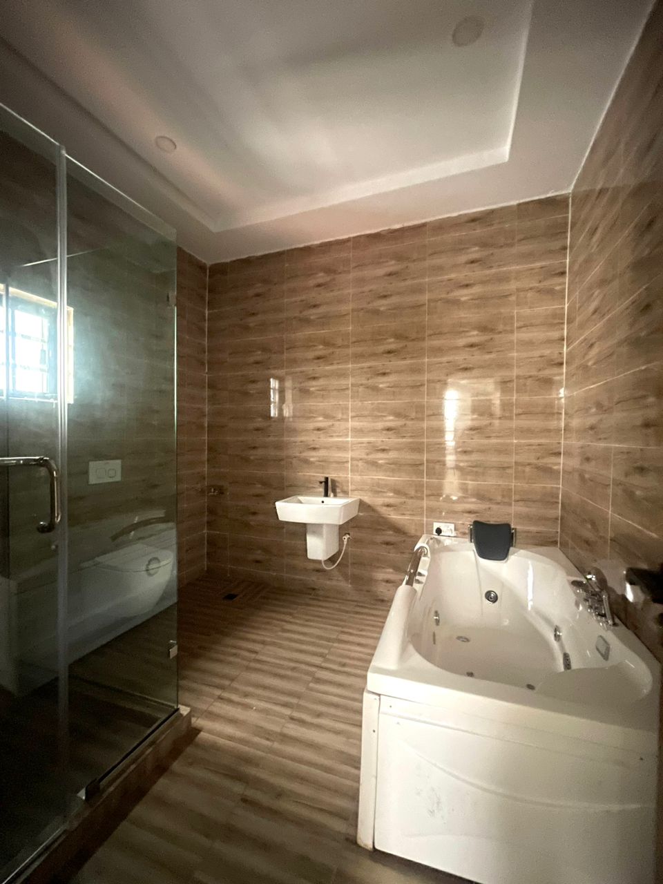 4 bedroom duplex, photo 7