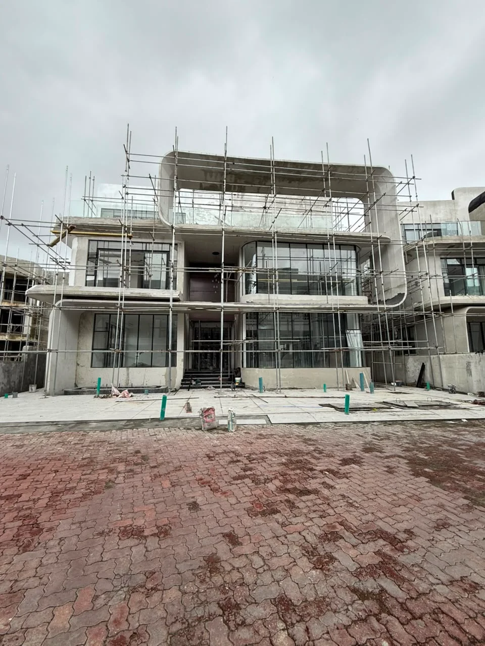 5bedroom Luxury Duplex with all amenities equipped. in Lagos