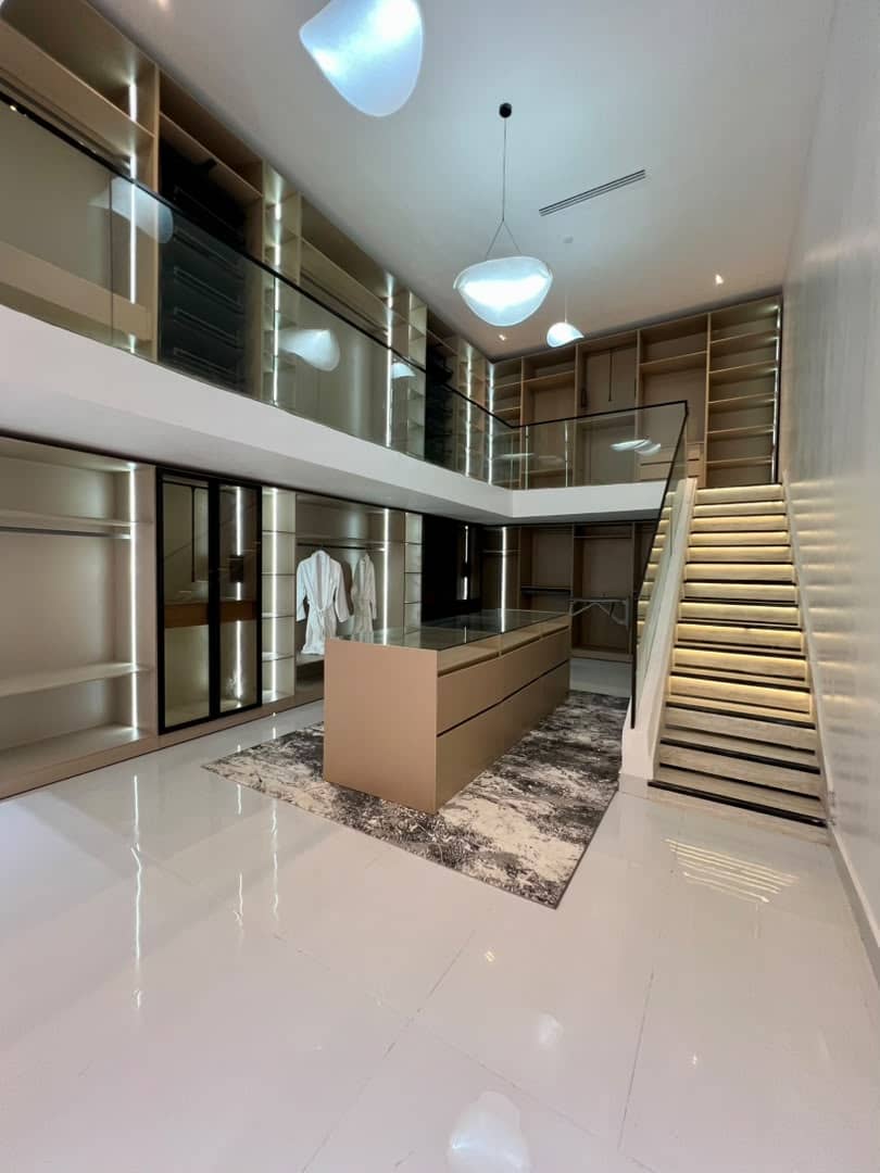 5 Bedroom Exotic Home, photo 5