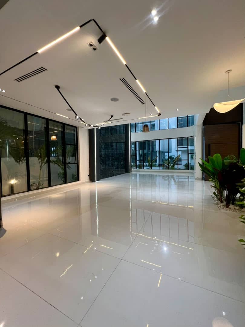 5 Bedroom Exotic Home, photo 9