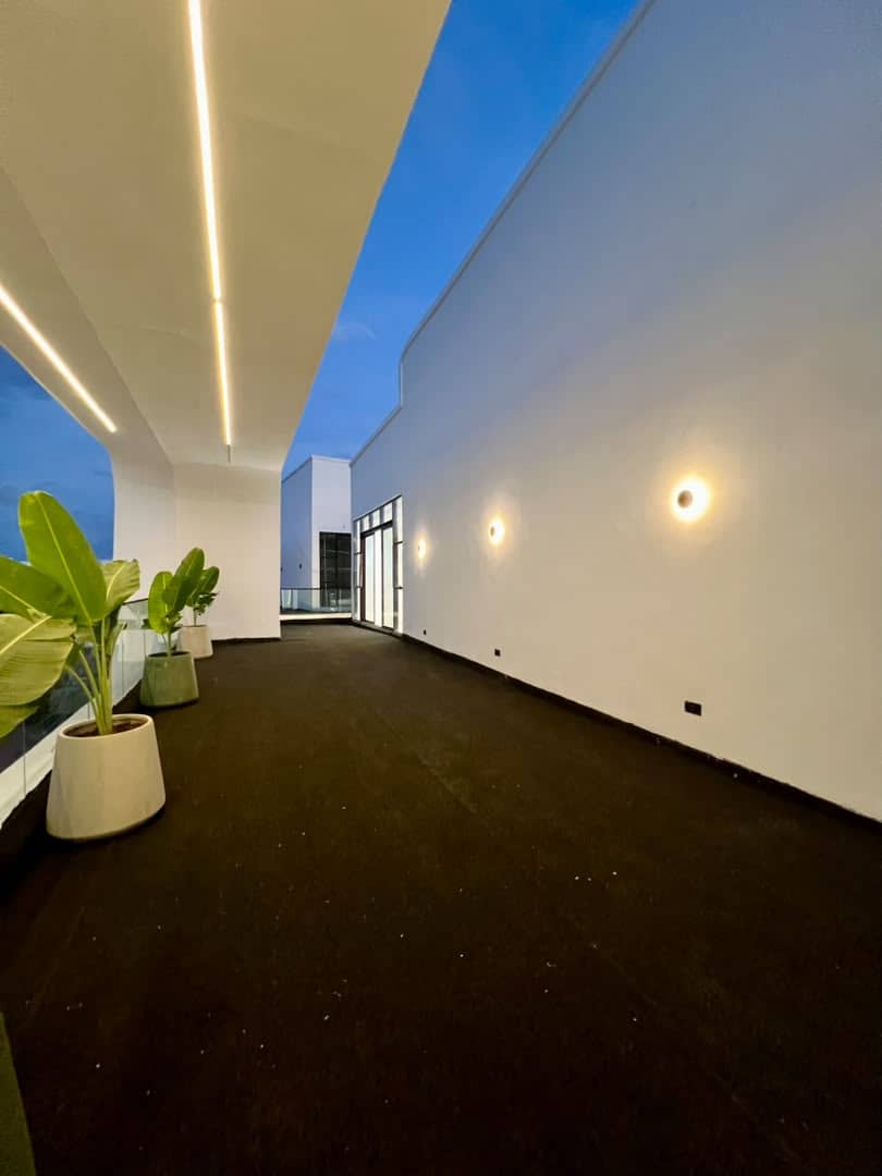 5 Bedroom Exotic Home, photo 12