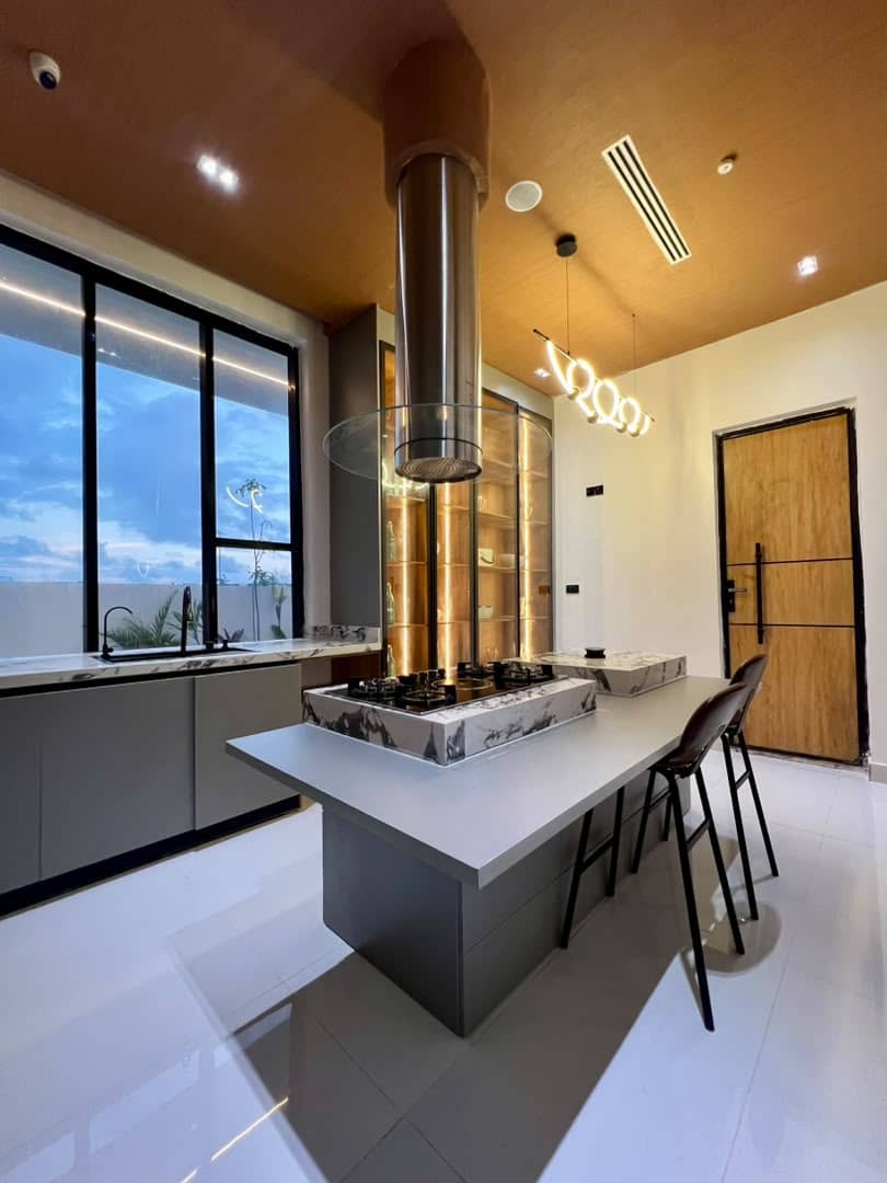 5 Bedroom Exotic Home, photo 14