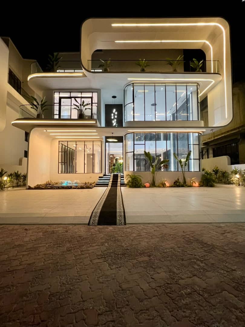 5 Bedroom Exotic Home, photo 21