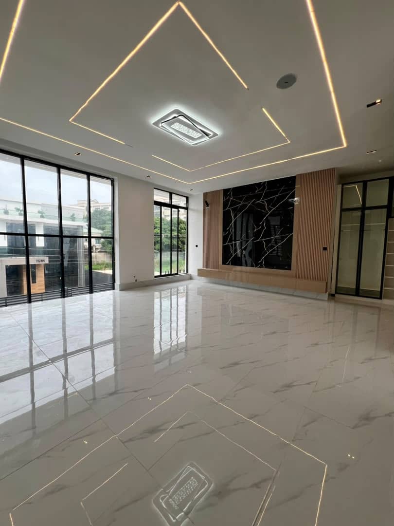 5 Bedroom, photo 3