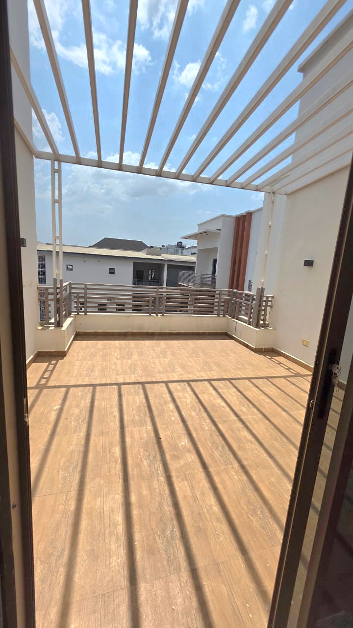 5-Bedroom Terrace Duplex with BQ, photo 9