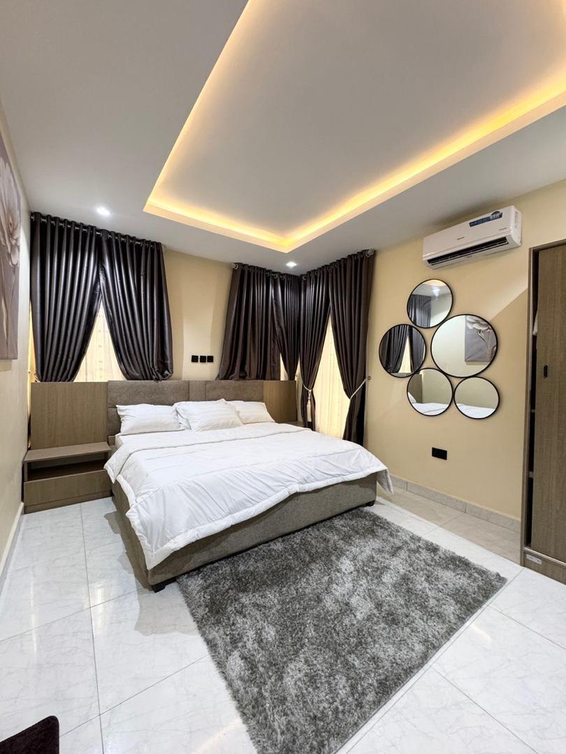 Furnished 3-Bedroom shortlet Apartment, photo 3