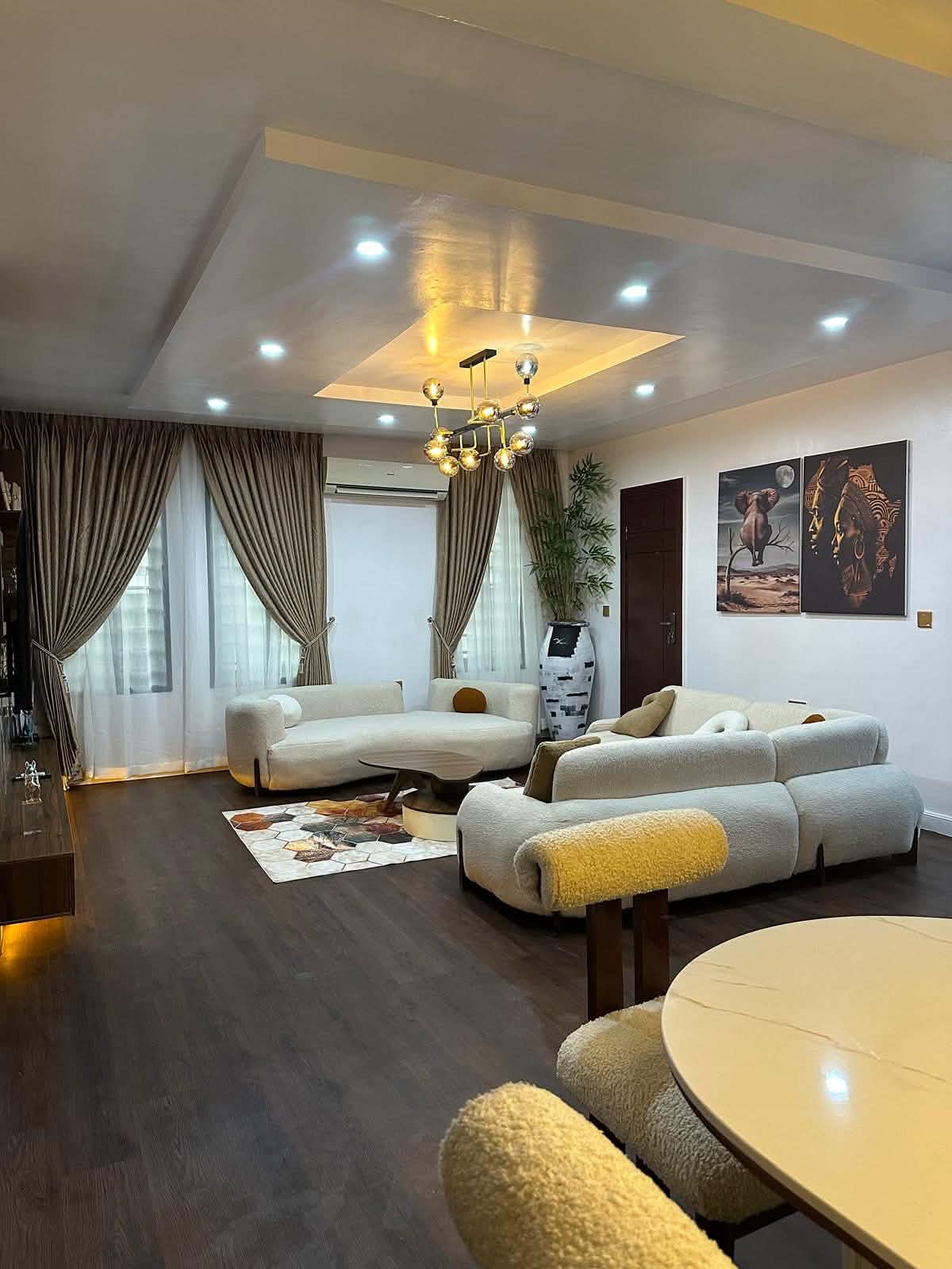 ember suites- 3 bedroom Luxury apartment, photo 4
