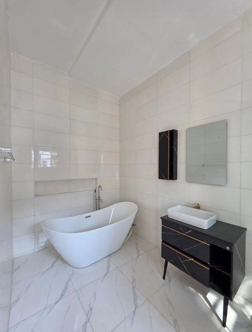 4 bedroom semi detached with bq, photo 4