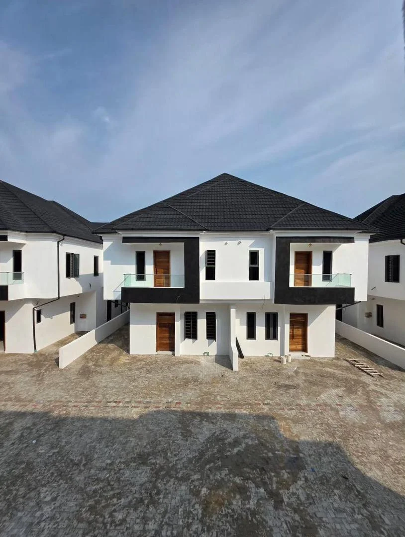 4 bedroom semi detached with bq in Lagos