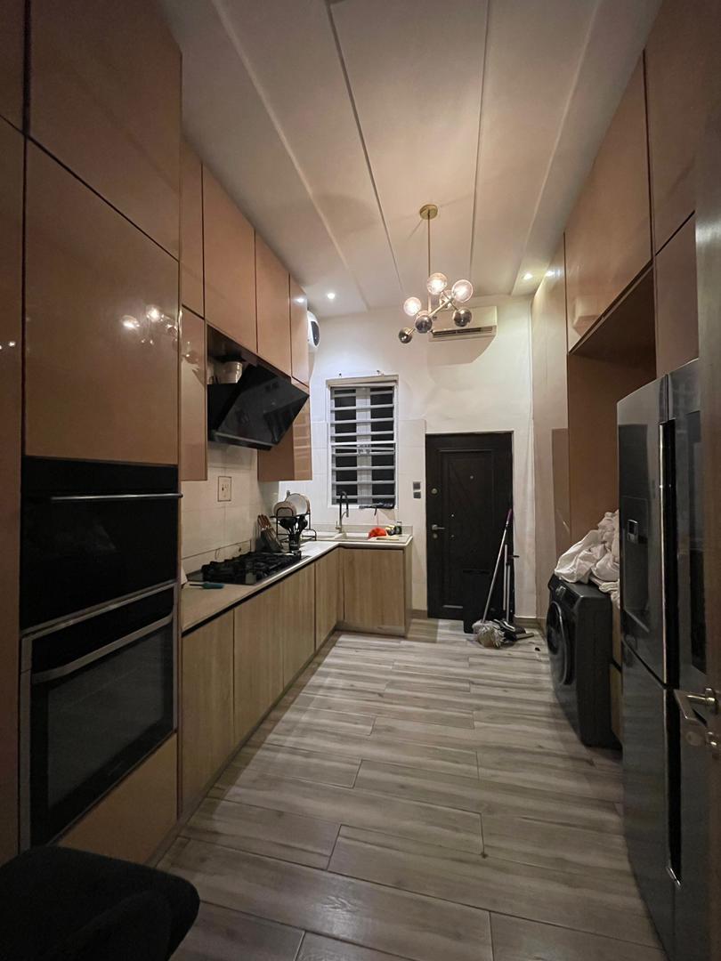Fully Furnished 4 Bedroom Semidetached Duplex with Inverter, Lister Generator & BQ, photo 5